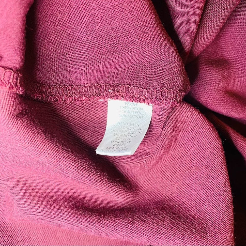 Ann Taylor LOFT | Three Quarter Long Sleeve Burgundy Top | Size Small Petite - Picture 3 of 4